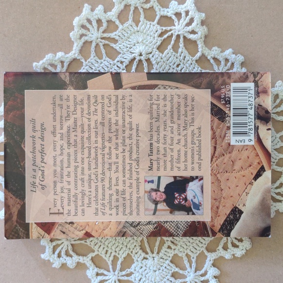 The Quilt of Life: A patchwork of devotional thoughts by Mary Tatem - Picture 2 of 2